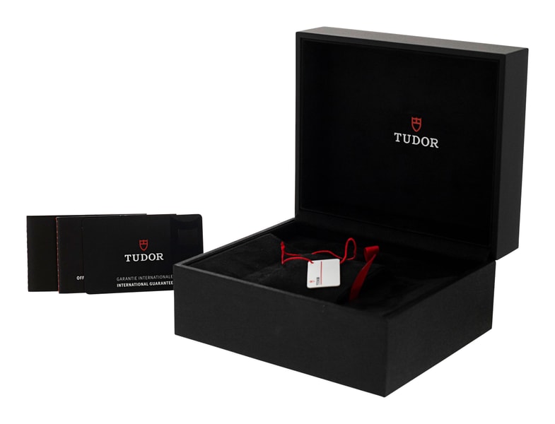 Tudor Black Bay GMT M79830RB-0001